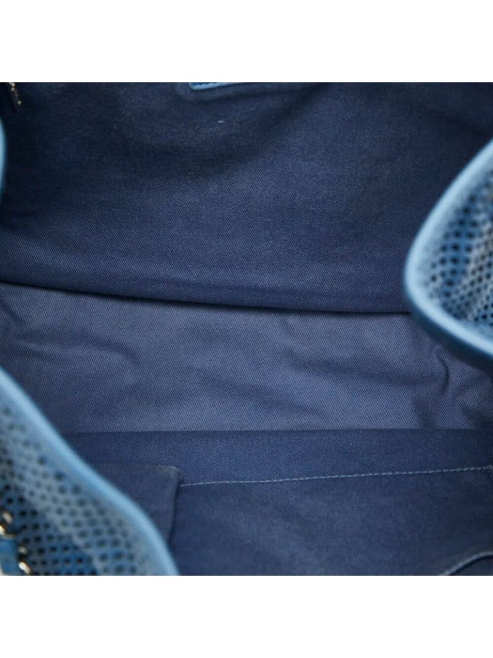 Chanel CC Logo Mesh Chain Tote Light Blue Leather - Picture 9 of 10